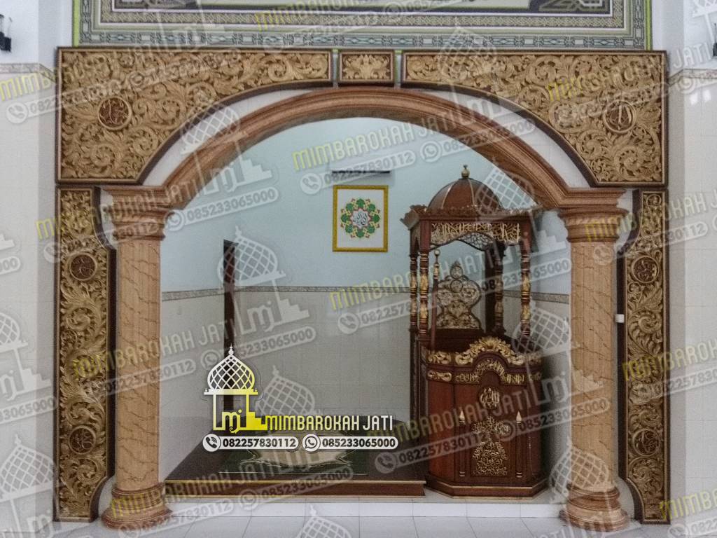 Mimbar Podium Khutbah Masjid Agung
